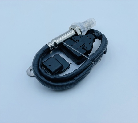 メルセデス・ベンツ W207 W212 W222 OEM A0009052210用の窒素酸化NOxセンサー